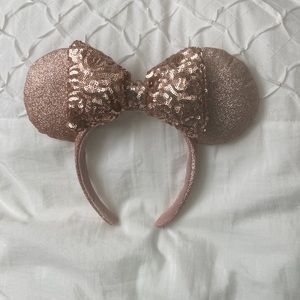 Disneyland Minnie Mouse Ears